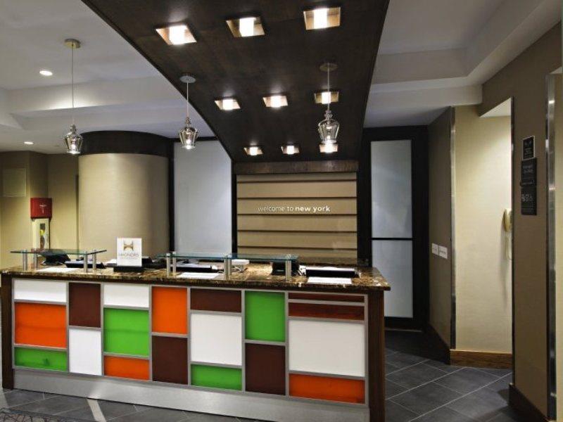 Hampton Inn Manhattan Chelsea New York Exterior photo