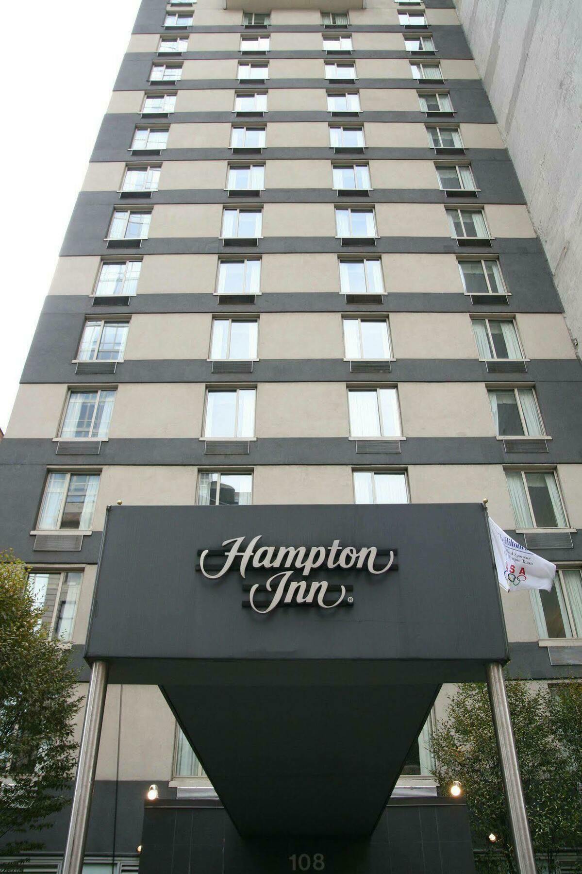 Hampton Inn Manhattan Chelsea New York Exterior photo